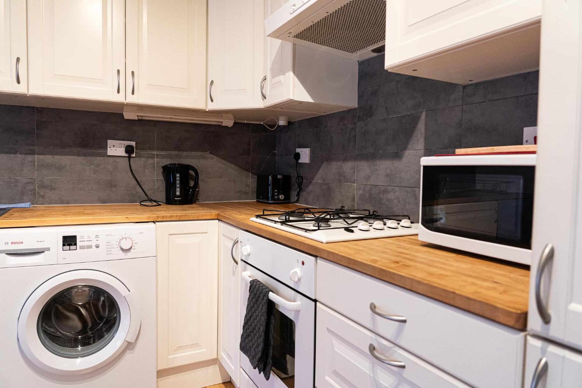 Appartamento Spacious 2 Bedroom In Hackney Londra